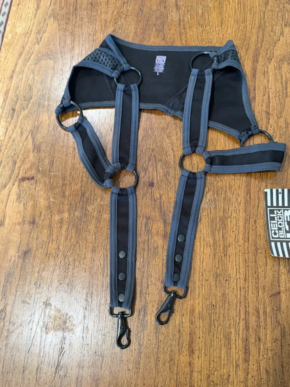 Title: CellBlock 13 Men’s Black Gray Harness Size Large NWT